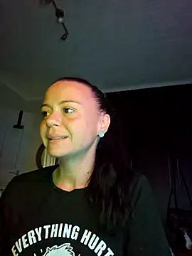 MrsBunnyBum online show from April 9, 5:40 am