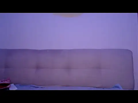 YummymeowW online show from April 1, 4:04 pm