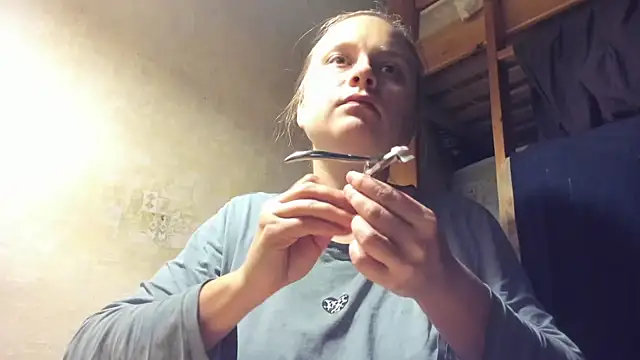 Snapshot of FrumCake chatting on January 29, 12:54 am FrumCake online show from January 29, 12:54 am