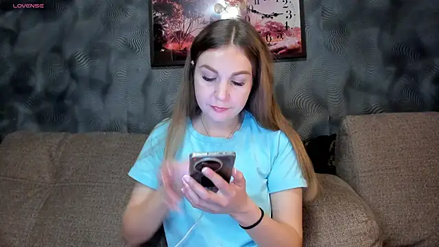 CassieMils online show from November 5, 4:18 pm