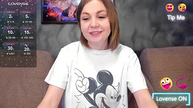 CassieMils online show from May 12, 9:39 am