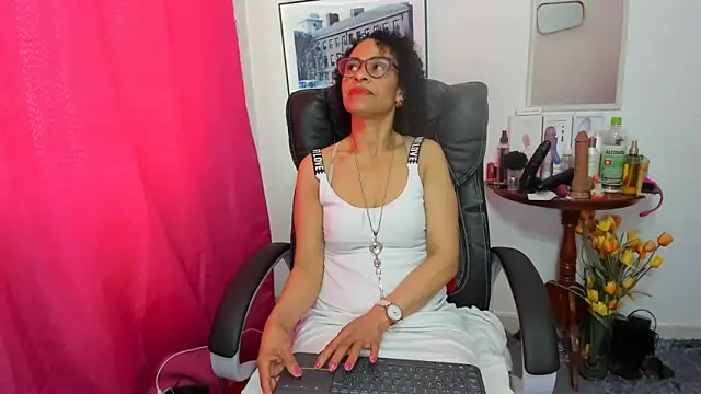 Snapshot of Aries_Mature chatting on March 15, 5:48 pm Aries Mature online show from March 15, 5:48 pm