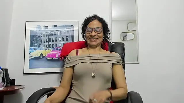 Snapshot of Aries_Mature chatting on September 17, 4:30 pm Aries Mature online show from September 17, 4:30 pm