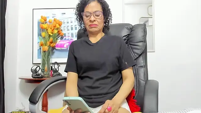 Snapshot of Aries_Mature chatting on September 20, 6:20 pm Aries Mature online show from September 20, 6:20 pm