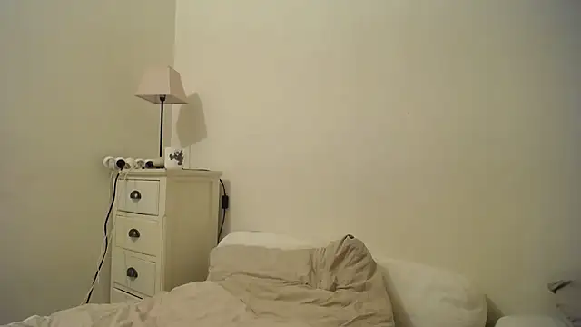 desirmiss1 online show from February 12, 8:59 am