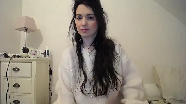 desirmiss1 online show from February 13, 12:43 pm