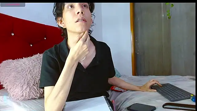 LAICK 01 online show from May 26, 5:14 am