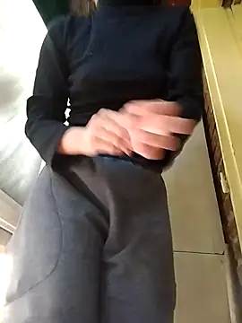 deftoolceles online show from April 27, 8:07 pm