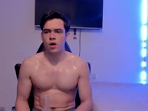 Lucian Gomez  online show from October 11, 3:06 am