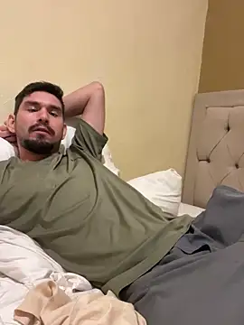 Tomthelong online show from February 20, 5:33 am