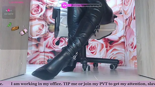 Snapshot of Karina_Mistress chatting on December 20, 8:05 pm Karina Mistress online show from December 20, 8:05 pm