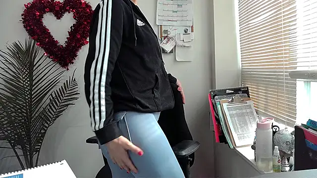 Snapshot of City_Kat chatting on January 10, 3:06 pm City Kat online show from January 10, 3:06 pm