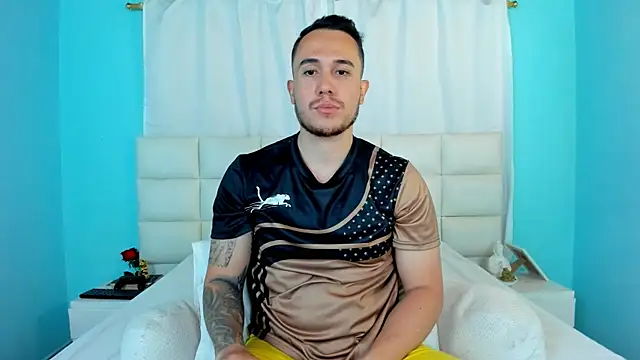 Snapshot of juan__jimenez chatting on October 1, 9:10 pm juan jimenez online show from October 1, 9:10 pm