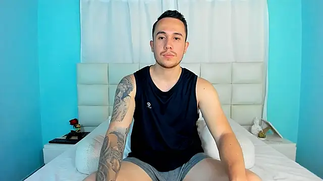 Snapshot of juan__jimenez chatting on October 21, 8:42 pm juan jimenez online show from October 21, 8:42 pm