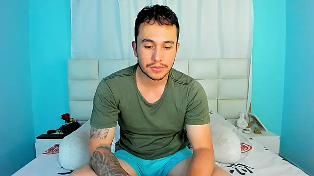 Snapshot of juan__jimenez chatting on November 6, 10:54 pm juan jimenez online show from November 6, 10:54 pm