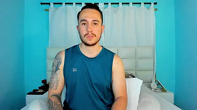 Snapshot of juan__jimenez chatting on November 29, 5:21 am juan jimenez online show from November 29, 5:21 am