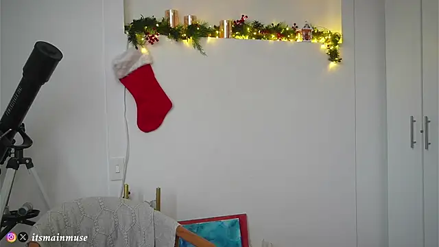 raphttalia  online show from December 18, 8:48 pm