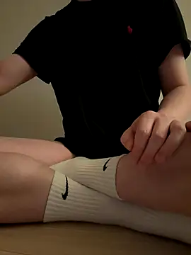 Snapshot of owin00 chatting on December 15, 3:05 pm owin00 online show from December 15, 3:05 pm