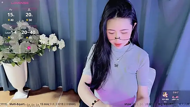 candy-yiyi online show from December 16, 4:02 am