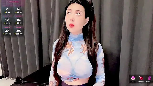 candy-yiyi online show from April 17, 12:46 am