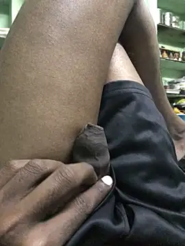 Snapshot of anjaanarun chatting on March 10, 3:52 pm anjaanarun online show from March 10, 3:52 pm