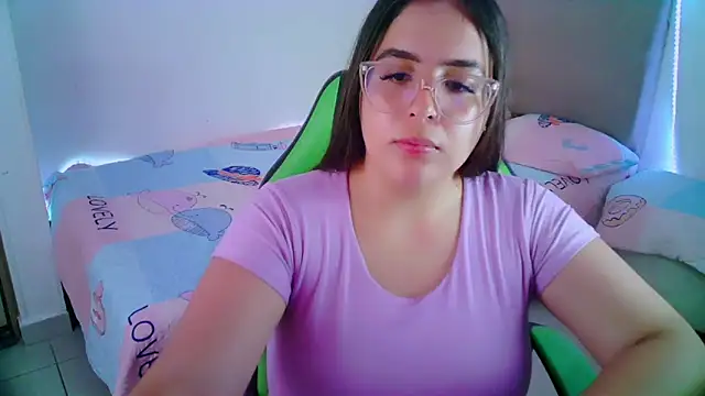 Snapshot of _alicia_z chatting on January 29, 12:22 am alicia z online show from January 29, 12:22 am