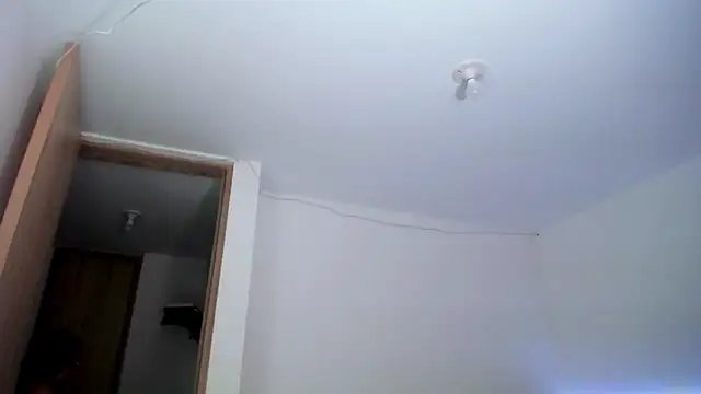 Snapshot of _alicia_z chatting on March 1, 1:00 am alicia z online show from March 1, 1:00 am