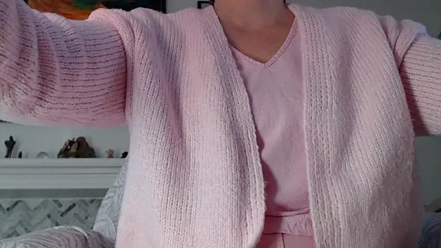 AuroraWillows online show from February 4, 11:09 pm