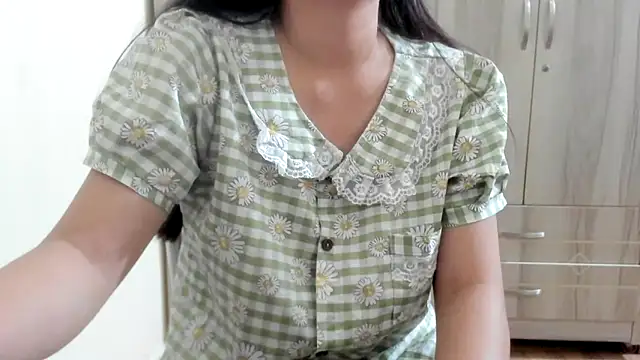 Snapshot of Beauty_Asian_Tina chatting on March 15, 11:51 am Beauty Asian Tina online show from March 15, 11:51 am