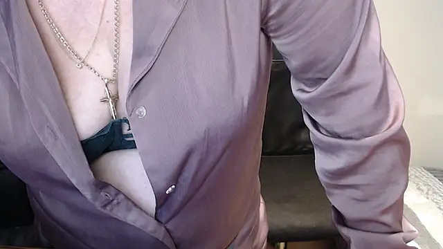 JoannaAndNeighbour online show from March 9, 4:11 pm