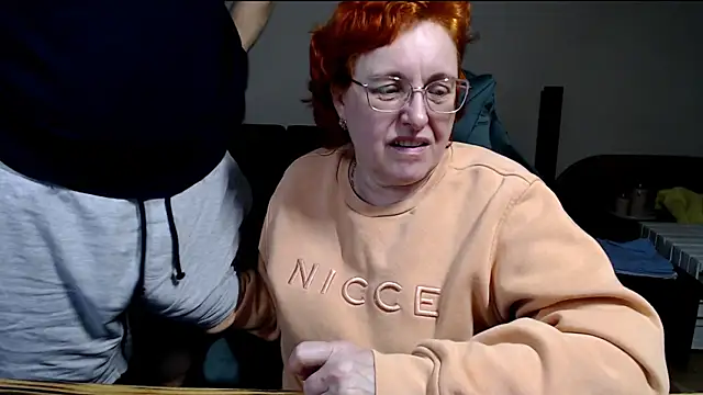 JoannaAndNeighbour online show from March 25, 7:53 pm