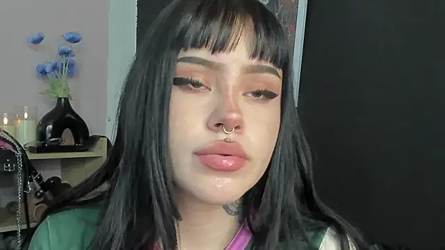 Snapshot of Jas_miin chatting on November 8, 2:01 am Jas miin online show from November 8, 2:01 am