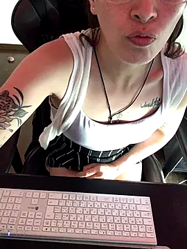 YumieCp online show from October 9, 2:42 am