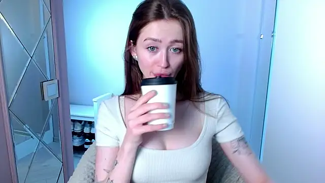 millllina online show from January 20, 2:03 pm