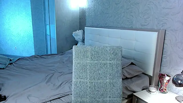 millllina online show from March 6, 3:35 pm