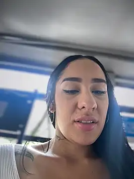 Snapshot of __IRIS__ chatting on July 29, 4:05 pm IRIS online show from July 29, 4:05 pm