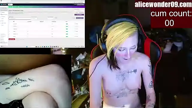 alicewonder09 online show from January 4, 6:41 am