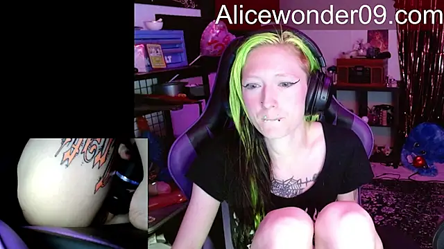alicewonder09 online show from March 20, 3:33 am