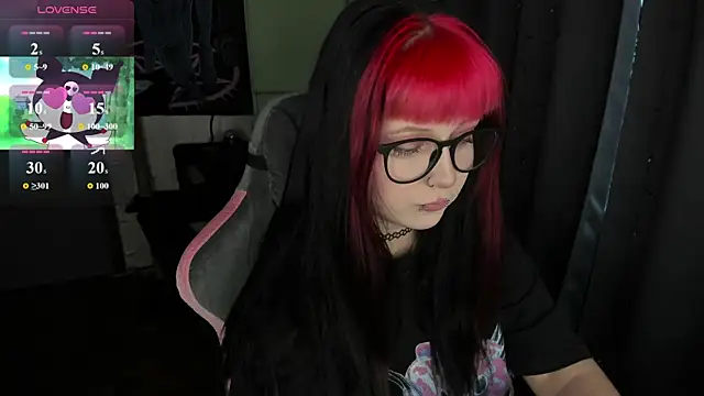 t0riayun0 online show from June 26, 12:59 am