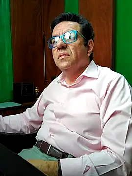 FernandoReuterG online show from December 4, 5:32 pm