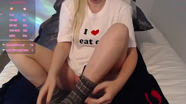 Snapshot of Agatha6969x chatting on October 30, 12:50 pm Agatha6969x online show from October 30, 12:50 pm