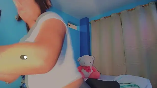 catalinabrawn1 online show from April 7, 9:59 pm