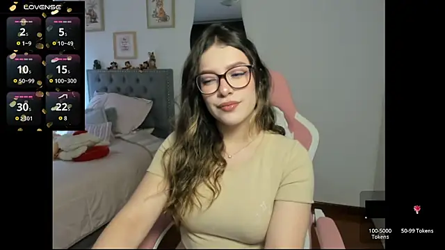 Snapshot of samysweet_8 chatting on September 13, 1:44 pm samysweet 8 online show from September 13, 1:44 pm