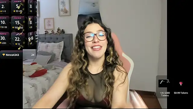 Snapshot of samysweet_8 chatting on November 11, 1:44 pm samysweet 8 online show from November 11, 1:44 pm