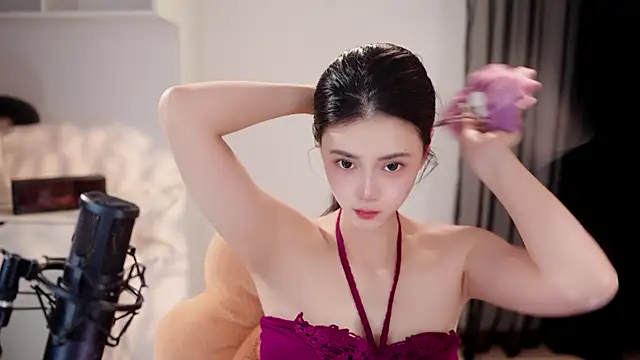 Ocean--Lili online show from June 19, 2:43 pm