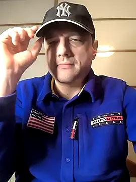 Snapshot of ExclusivePrivate chatting on February 19, 12:50 am ExclusivePrivate online show from February 19, 12:50 am