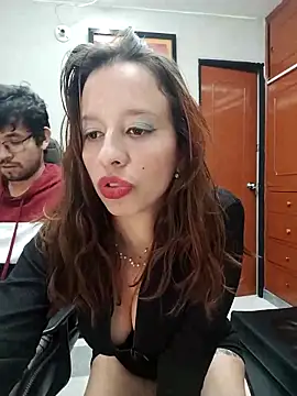 Isaandysex2428 online show from March 20, 12:19 am