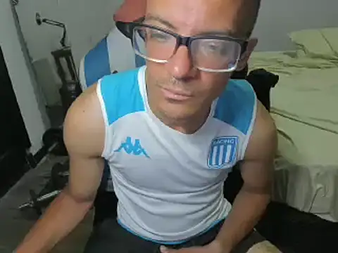 guachin hunk online show from December 25, 5:26 am