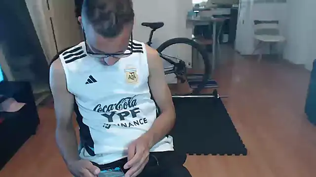 guachin hunk online show from November 1, 2:08 pm