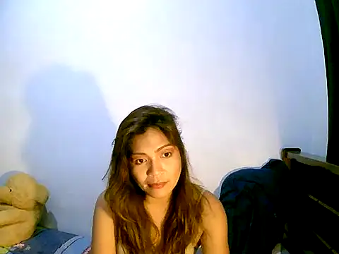 Snapshot of sweetvirginia01 chatting on October 15, 5:18 am sweetvirginia01 online show from October 15, 5:18 am